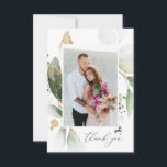 Tarjeta de agradecimiento a Eucalyptus Light Glow<br><div class="desc">Envíe a sus invitados (boda,  cumpleaños,  fiesta) ,  entrevistador o persona gracias a estas tarjetas de agradecimiento de Light Eucalyptus Glow & Gold Floral. Incluye una opción para un mensaje preescrito que se puede cambiar o eliminar. Presenta hojas de eucalipto pintadas a mano.</div>