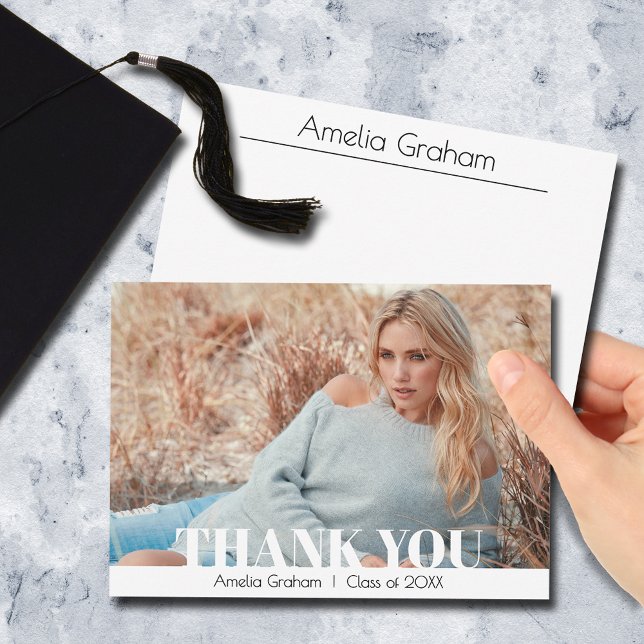 Tarjeta de agradecimiento a la graduación de fotos (Modern graduation flat thank you cards with your photo on the front and room for a message on back)