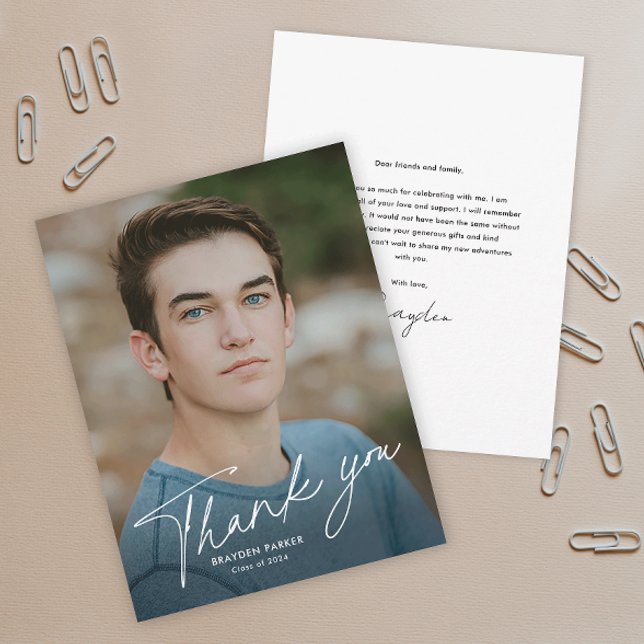 Tarjeta de agradecimiento a la graduación de la fo (Simple script photo graduation thank you card. Available as printed card, instant download or both.)
