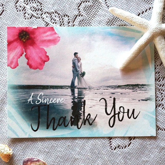 Tarjeta de agradecimiento a las flores rosadas de  (Tropical Pink Hibiscus Folded Wedding Thank You Card)