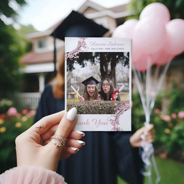 Tarjeta de agradecimiento a los graduados rosados  (Subido por el creador)