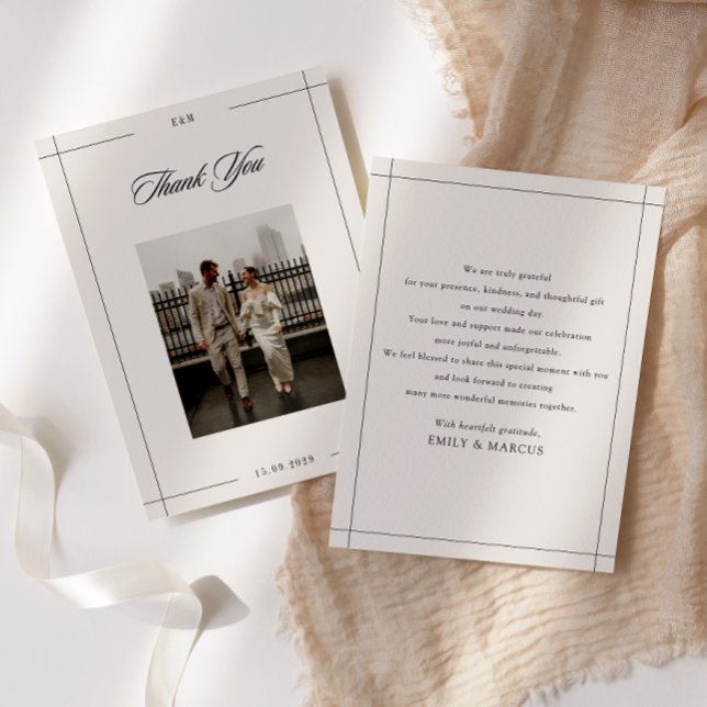 Tarjeta de agradecimiento al boda de fotos minimal (Subido por el creador)