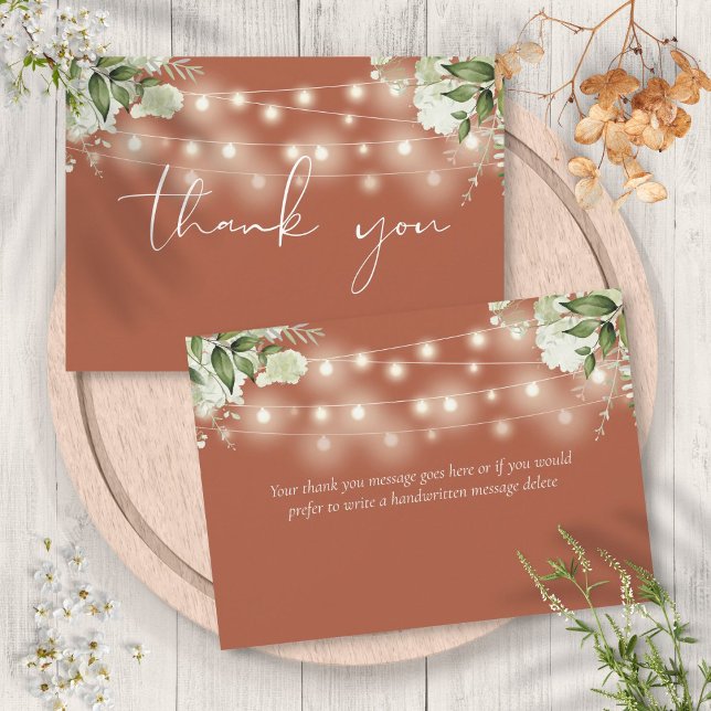 Tarjeta De Agradecimiento Alumbramiento de cuerdas de vegetación floral de T (Terracotta Floral Greenery String Lights Thank You Card)