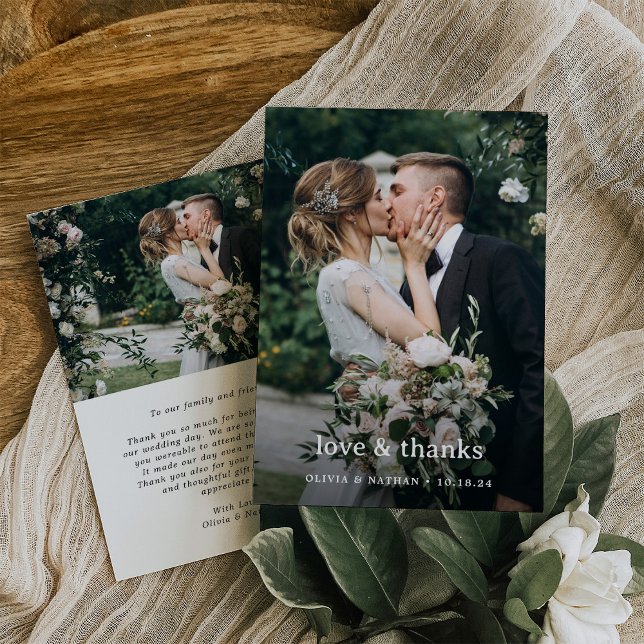 Tarjeta De Agradecimiento Amor y gracias | Elegante Boda de dos fotografías (A simple and elegant wedding thank you card with room for two of your photos and a short note)