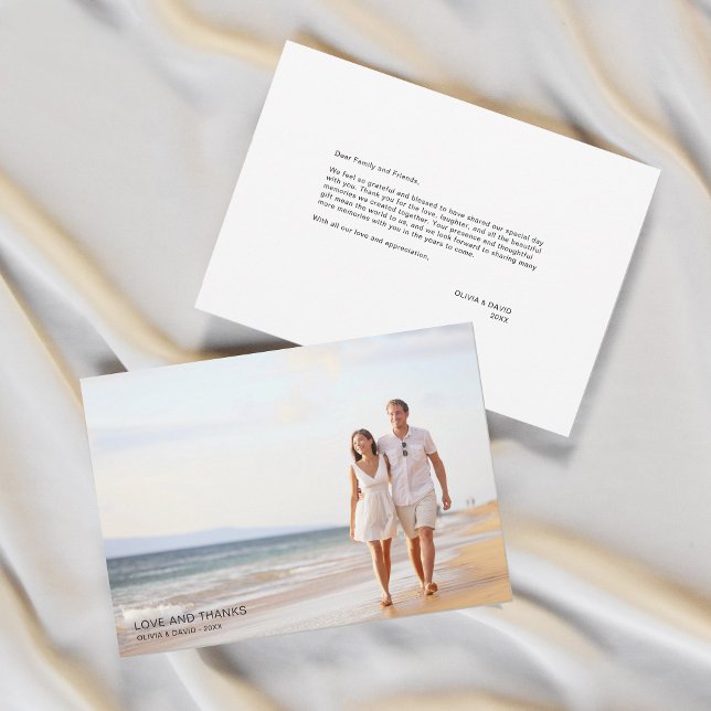 Tarjeta De Agradecimiento Amor y gracias simple Boda de fotografía moderna (Love and Thanks Simple Modern Photo Wedding Thank You Card)