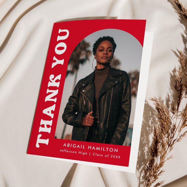 Tarjeta De Agradecimiento Arco de compensación roja 4 Graduación de fotos (Subido por el creador)