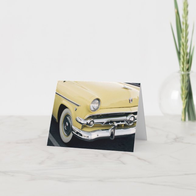 Tarjeta De Agradecimiento Auto amarillo clásico con neumáticos de pared blan (Anverso)