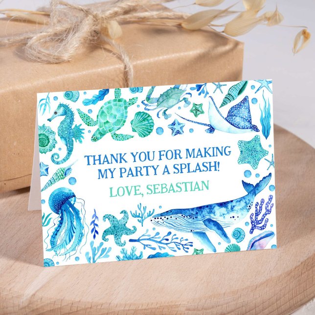 Tarjeta De Agradecimiento Azul de ballena acuática bajo el Fiesta marino (Watercolor Whale Blue Under the Sea Party Thank You Card)