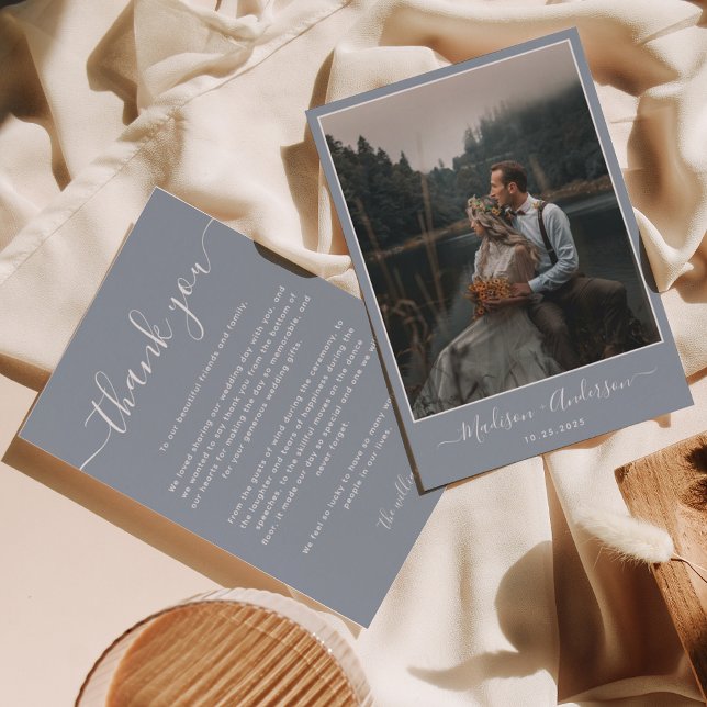 Tarjeta De Agradecimiento Azul polvoriento moderno con dos Bodas de fotograf (Subido por el creador)