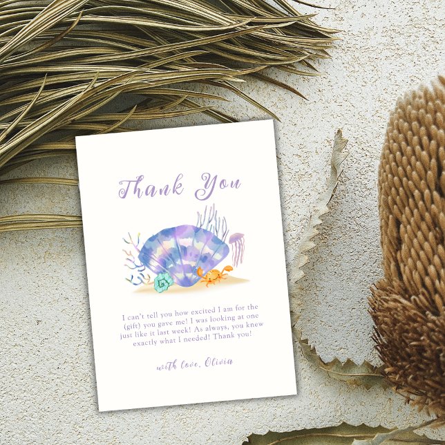 Tarjeta De Agradecimiento Baby Shower Chica de Perla del Mar de Verano Morad (Purple Summer Sea Pearl Girl Baby Shower Thank You Card)