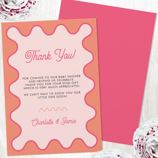 Tarjeta De Agradecimiento Baby Shower de curva Naranja rosa ondulada retro (Retro modern wavy curve pink orange border baby shower thank you card)