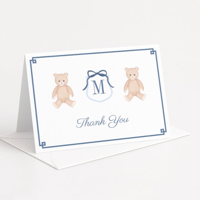 Tarjeta De Agradecimiento Baby Shower de monograma clásico de osito de peluc (Classic baby shower thank you card featuring watercolor teddy bear and monogram detail)