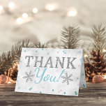 Tarjeta De Agradecimiento Baby Shower, Navidades de invierno de Blue Boy gra<br><div class="desc">Diga gracias con estilo con estas tarjetas de agradecimiento a la moda de la ducha de bebé. La redacción de la plantilla es fácil de personalizar y su familia y amigos estarán encantados cuando reciban estas fabulosas gracias.</div>