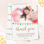 Tarjeta De Agradecimiento Bandera de Bunting de Cute Fun Kid BIrthday Foto<br><div class="desc">Cute banner foto de cumpleaños de la bandera de agradecimiento para tu fiesta de cumpleaños de chica o niño. ¡Gracias a tu invitado por venir a la fiesta de cumpleaños de tu hijo! El diseño tiene coloridas banderas de fiesta de cumpleaños con colores verdes, azules y rojos y una foto...</div>