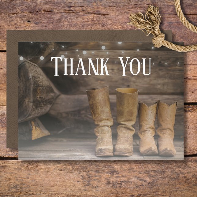 Tarjeta De Agradecimiento Barn y Boots Rustic Cowboy Boda occidental (Rustic Boots for Two Cowboy Wedding Thank You Card)