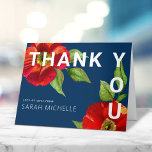 Tarjeta De Agradecimiento Bat Mitzvah Navy Blue Modern Red Floral Watercolor<br><div class="desc">¡Asegúrate de que tu favorito Bat Mitzvah muestre su aprecio a todos los que apoyaron su evento! ¡Envíe esta sofisticada invitación personalizada! Una moda, una impresionante acuarela floral de tipo san serif moderno domina el fondo azul marino. Personalice el texto del personalizado con el nombre de su Bat Mitzvah. ¡Garantizado...</div>