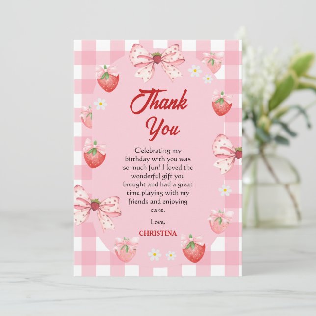 Tarjeta De Agradecimiento Berry first birthday pink strawberry gingham sweet (Anverso de pie)