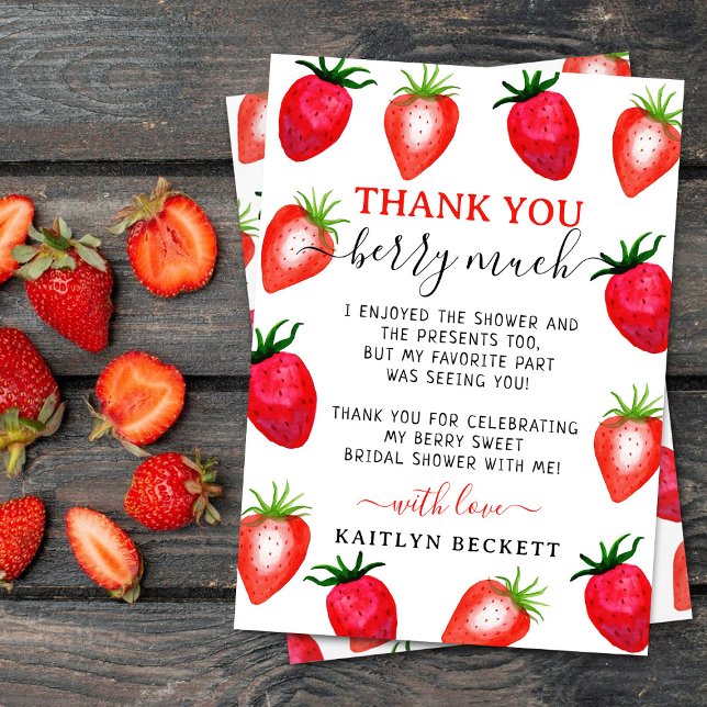 Tarjeta De Agradecimiento Berry In Love Strawberry Bridal Shower (Subido por el creador)