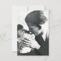 Beso de pasión de pareja gay vintage