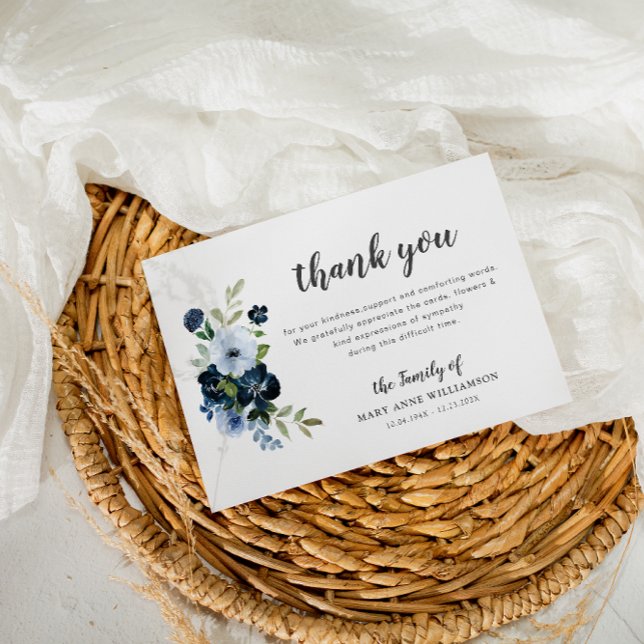 Tarjeta De Agradecimiento blue floral botanical funeral thank you note (Subido por el creador)
