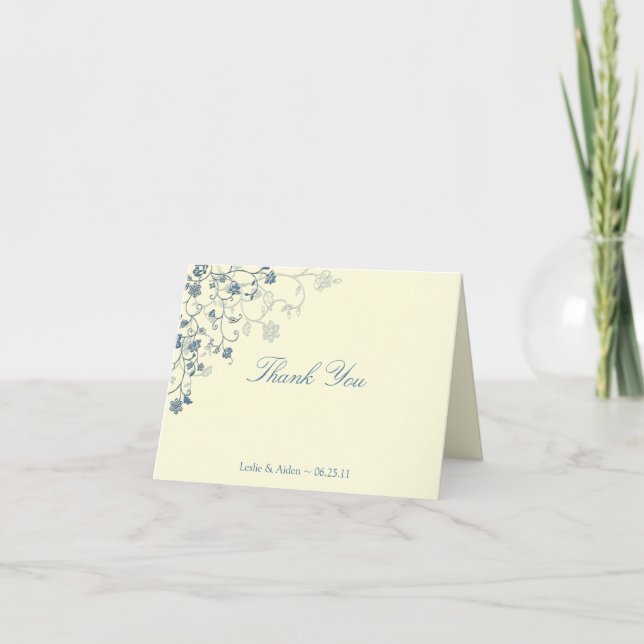Tarjeta De Agradecimiento Blue Floral Swirls en Cream Boda Gracias (Anverso)