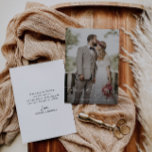 Tarjeta De Agradecimiento boda con letras delicadas gracias foto<br><div class="desc">Un hermoso y delicado diseño de escritura con una maravillosa imagen de la novia y el novio. Añade un mensaje personal de agradecimiento al dorso.</div>