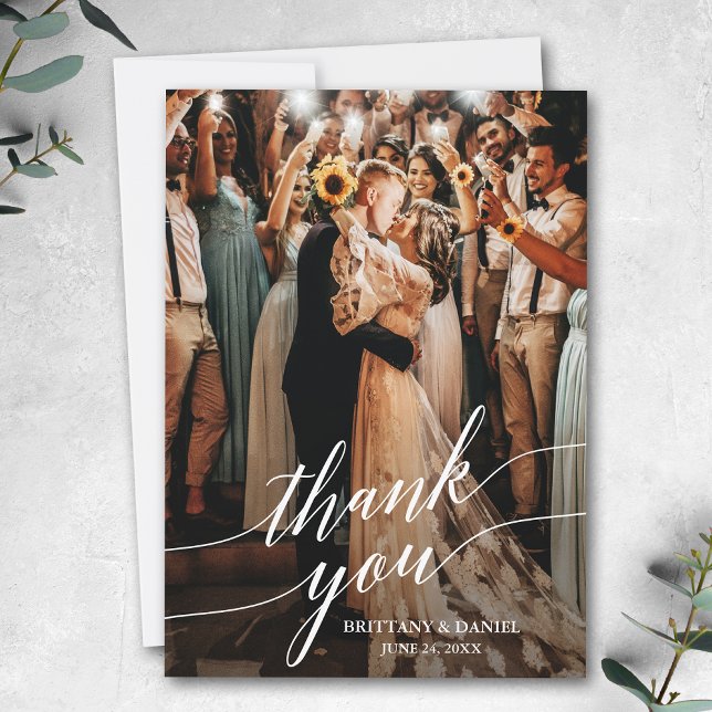 Tarjeta De Agradecimiento Boda de caligrafía Sobreposición de guión gráfico (Customize to add text or more photos to back of card.)