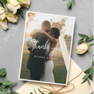 Tarjeta De Agradecimiento Boda de escritura blanca moderna. Gracias