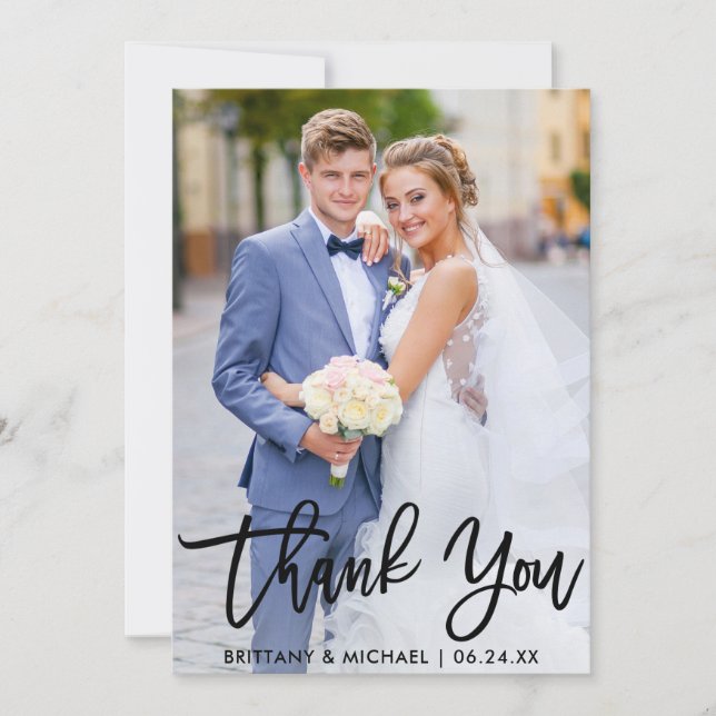 Tarjeta De Agradecimiento Boda de escritura de pincel moderno foto de pareja (Anverso)