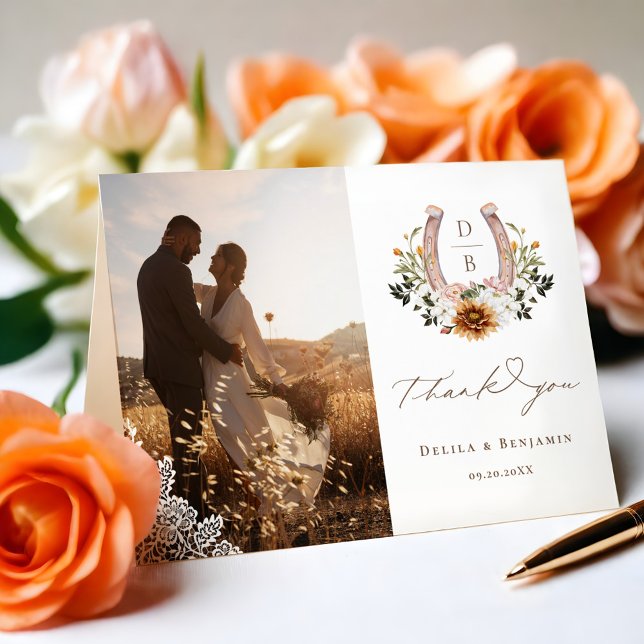 Tarjeta De Agradecimiento Boda de escritura herradura hispana occidental (Western Lace Horseshoe Heart Script Wedding Photo Thank You Card)