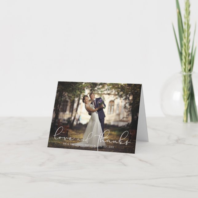 Tarjeta De Agradecimiento Boda de escritura moderna AMOR Y GRACIAS Foto (Anverso)