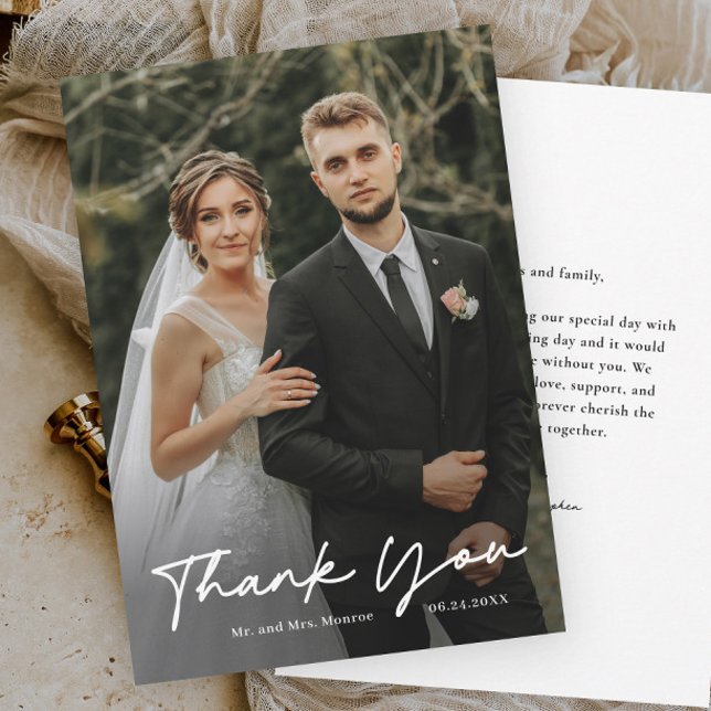 Tarjeta De Agradecimiento Boda de fotografías manuscritas simples (Simple handwritten script wedding photo thank you cards.)
