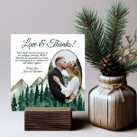 Tarjeta De Agradecimiento Boda de fotos de Montañas y Pinos Rústicos Oval<br><div class="desc">Estas hermosas tarjetas de agradecimiento boda son una manera maravillosa de mostrar su aprecio a sus amigos y familia por celebrar con usted en su día especial. Cuentan con una foto de su boda en un marco ovalado con un paisaje acuarela de pinos y cumbres montañosas escarpadas. El título está...</div>