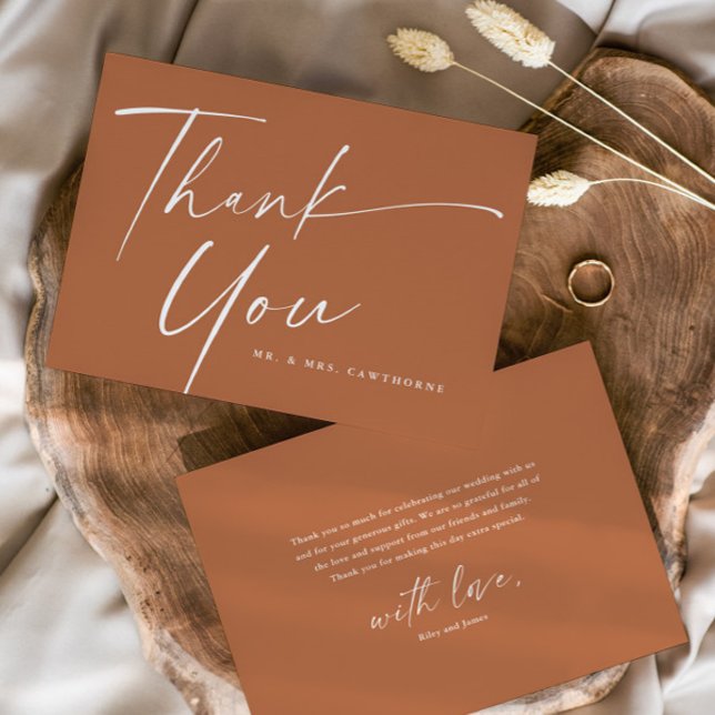 Tarjeta De Agradecimiento Boda de guiones elegante y moderno (Simple Modern handwritten Script Terracotta Wedding Thank You Card.)