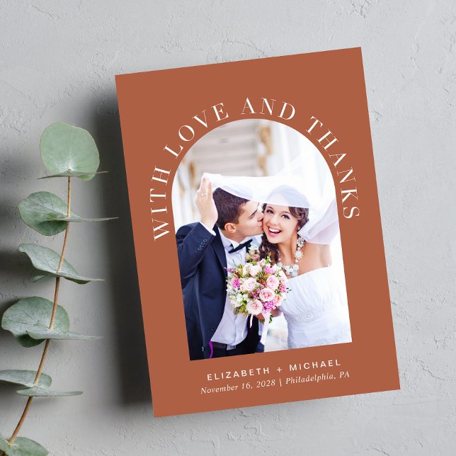 Tarjeta De Agradecimiento Boda de Terracotta, foto de arte moderno (Celebrate your love story with a thank you card showcasing your photo in an elegant arch frame)