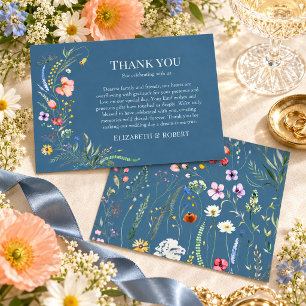 Tarjeta De Agradecimiento Boda en pradera de flores silvestres azul polvorie