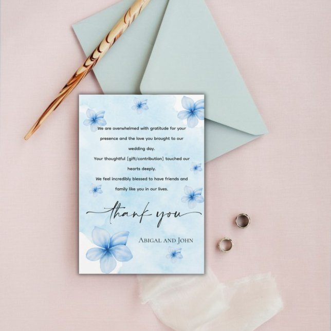 Tarjeta De Agradecimiento Boda floral azul simple (Subido por el creador)