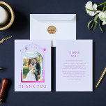 Tarjeta De Agradecimiento Boda fotográfico de la estrella de la luna del sol<br><div class="desc">Moda mística Lavender Pink Sun Moon Stars Celestial Space Photo Boda Gracias a las tarjetas presenta el sol, la luna y las estrellas con un marco rosa y violeta que rodea tu foto favorita en un fondo de lavanda pastel. Al contrario, añada su mensaje de agradecimiento a su personalizado. Personalice...</div>