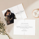 Tarjeta De Agradecimiento Boda fotográfico romántico mínimo<br><div class="desc">Expresar su más sincera gratitud con nuestra Tarjeta de agradecimiento a nuestro Boda de fotos Mínimo Romántico. Este elegante diseño de tarjetas de agradecimiento para bodas presenta un diseño elegante de fotos en blanco y negro, perfecto para bodas de destino y costeros. La tarjeta de doble cara está decorada con...</div>