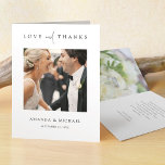 Tarjeta De Agradecimiento Boda fotográfico simple y elegante<br><div class="desc">Este sencillo boda de fotos personalizado de moda, gracias a la plantilla de tarjeta, presenta un diseño elegante, minimalista y moderno. La parte delantera incluye tu foto favorita, nombres y un mensaje de "AMOR y GRACIAS" transmitido con una sorprendente mezcla de dos tipos de letra distintos, con "y" en un...</div>