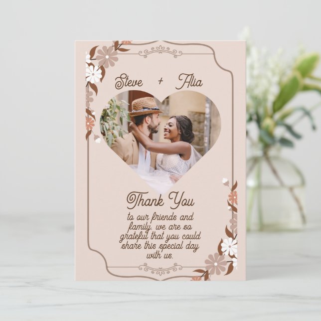 Tarjeta De Agradecimiento boda sencilla elegante floral beige moderno (Anverso de pie)