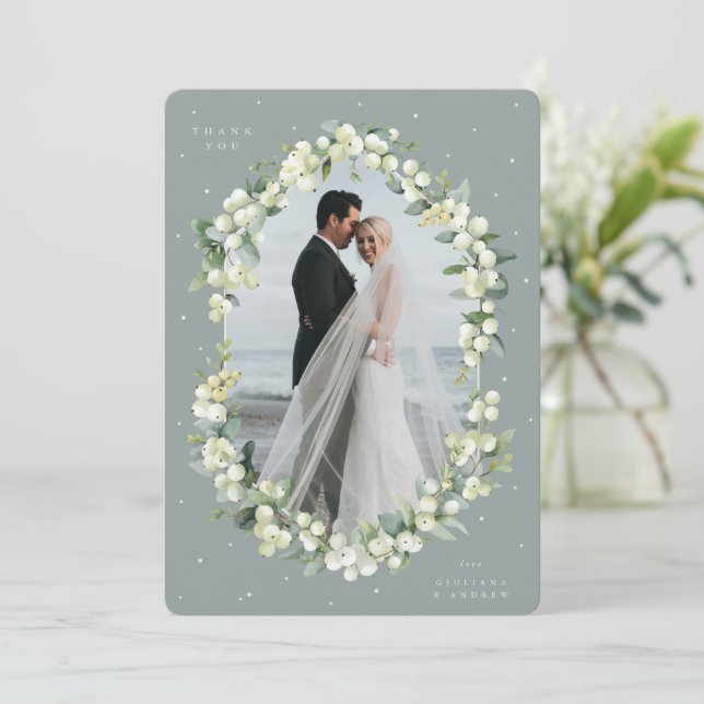 Tarjeta De Agradecimiento Boda verde de nieve + eucalipto foto plana (Anverso de pie)