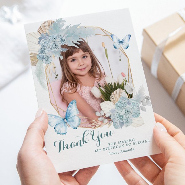 Tarjeta De Agradecimiento Boho Dusty Blue Butterfly primer cumpleaños con fo (Subido por el creador)