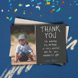 Tarjeta De Agradecimiento Boy Photo Modern Simple Kid's Birthday<br><div class="desc">Tarjeta de agradecimiento para el cumpleaños de un niño simple y moderno. Diseño moderno y sencillo. Una gran tarjeta de agradecimiento de cumpleaños para tus amigos y familia - gracias a tu invitado por sus regalos, tarjetas y deseos. Agrega tu foto y personaliza la tarjeta con tu nombre y texto....</div>
