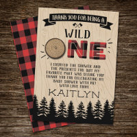 Búfalo de bosque rústico colocado salvaje en un Ba