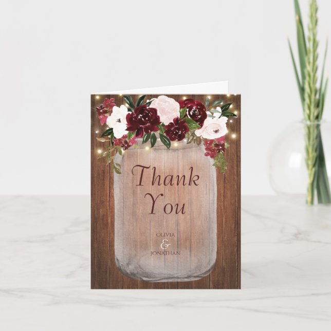 Tarjeta De Agradecimiento Burgundy Floral Rustic Wood Mason Jar Boda (Anverso)