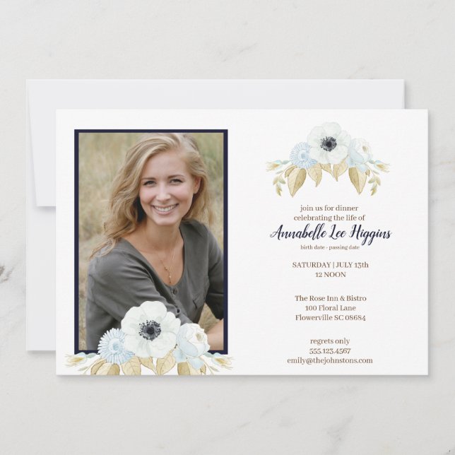 Tarjeta De Agradecimiento Celebración floral azul elegante del entierro de (Anverso)
