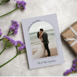Tarjeta De Agradecimiento Cloud Gray Arch Boda Foto Amor y Gracias<br><div class="desc">Hermosa y elegante tarjeta de agradecimiento para enviarle a sus bodas invitados. Tarjeta de agradecimiento boda de doble lado con dos fotos, una en forma de arco con AMOR y GRACIAS escrito en una curva. Tarjeta de agradecimiento de boda gris de nube con sus nombres en un guión moderno de...</div>