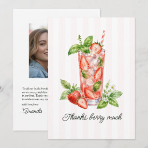 Tarjeta De Agradecimiento Cóctel de Fresa Gracias Berry Much Elegante