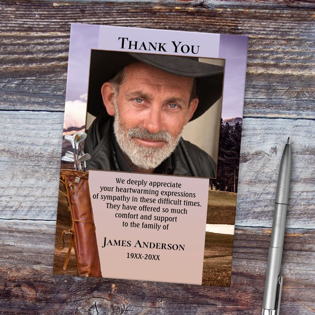 Tarjeta De Agradecimiento Compasión temática Golf Feria de Fotografía de agr (Heartfelt memorial or funeral photo Thank You card with golf clubs and golf course)